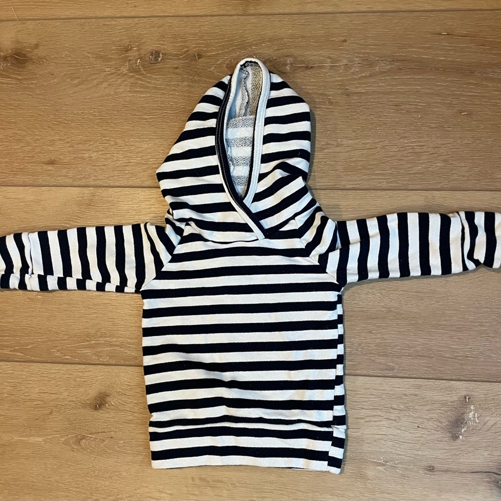 Childhoods Clothing 6-12m Stripe Sweatshirt